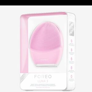 uFOREO LUNA 3 Facial Cleansing 6 Firming Massage Device + Foaming Cleanser